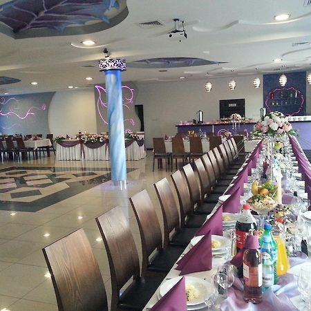Restauracja Motel Halka Płock Exteriér fotografie